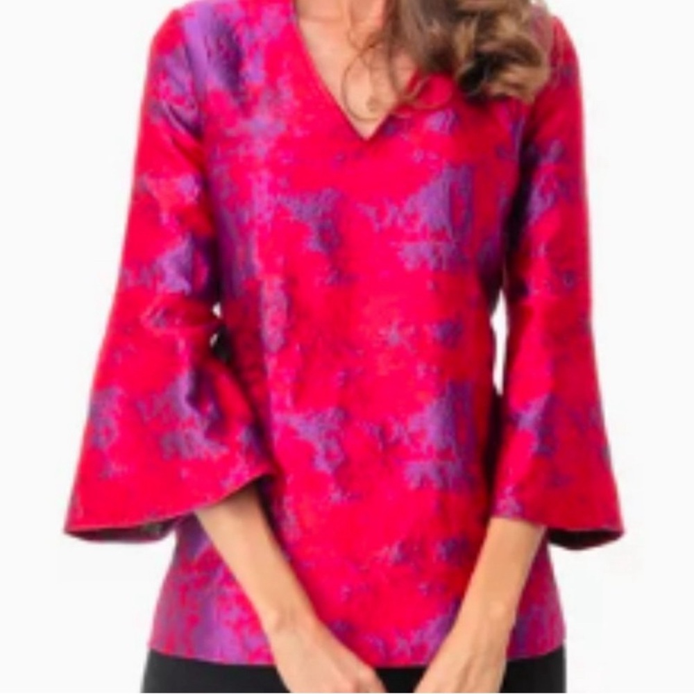 Tuckernuck Raspberry Jacquard Flare Sleeve Rose Blouse Size XS